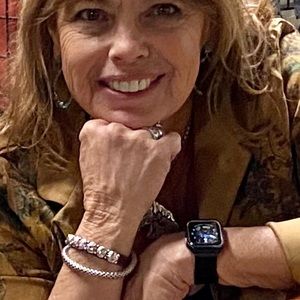 Meet your Posher, Carolyn